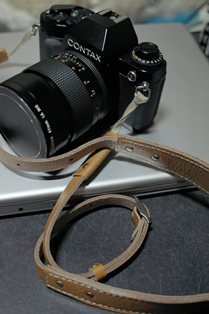 Camera_Strap04202011dp2-2