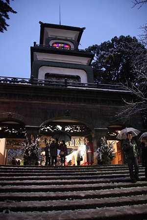 尾山神社　神門