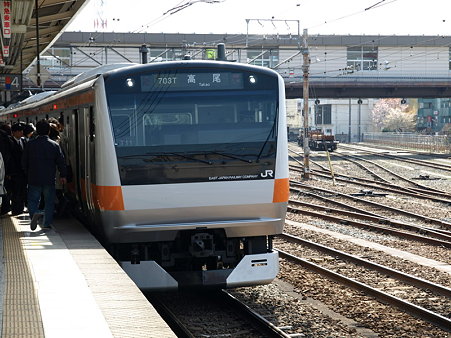 E233系中央線(八王子駅4番線)