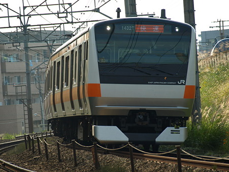 E233系中央線(浅川)