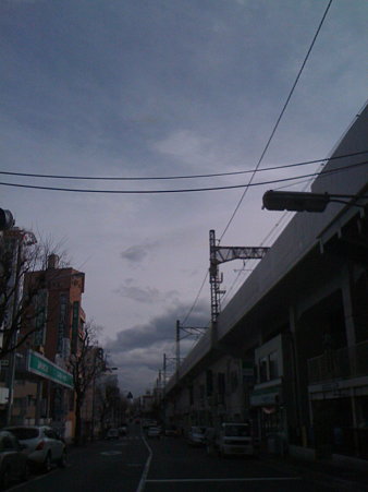 座・高円寺へ向かう空