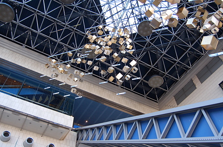 東京芸術劇場
