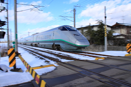 流し撮り　山形新幹線E3系２０００番台