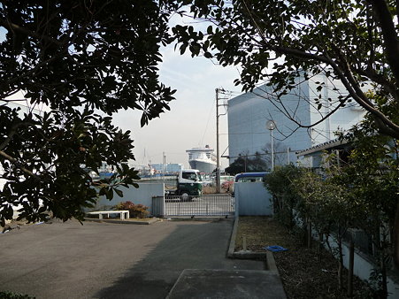 100219-QM2停泊中 (4)