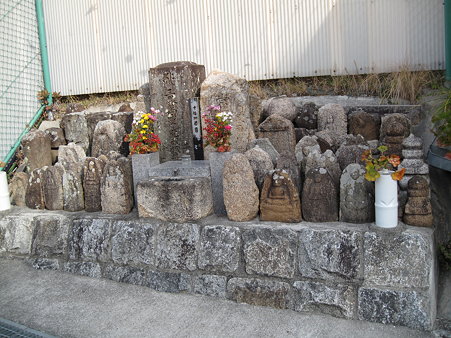 石仏や地蔵