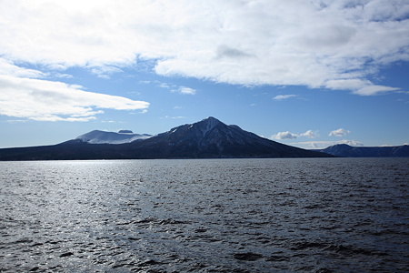 支笏湖と樽前山