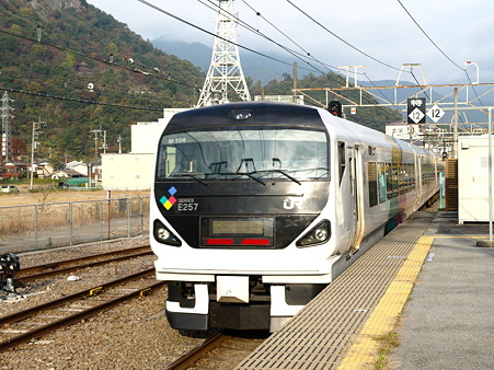 E257系中央本線(大月駅)2