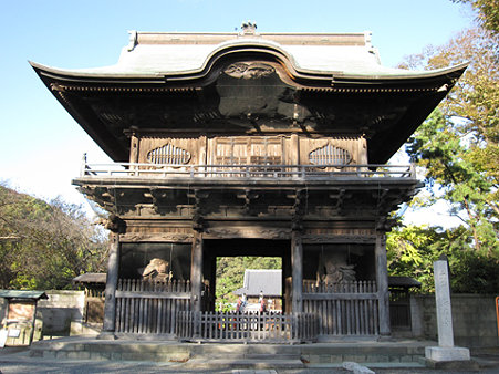 15_匂う門