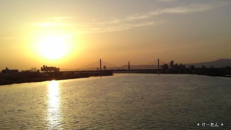 朝の淀川