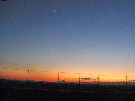 月と夕焼け
