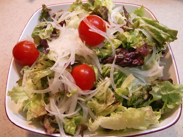 Photos: 生野菜のサラダ